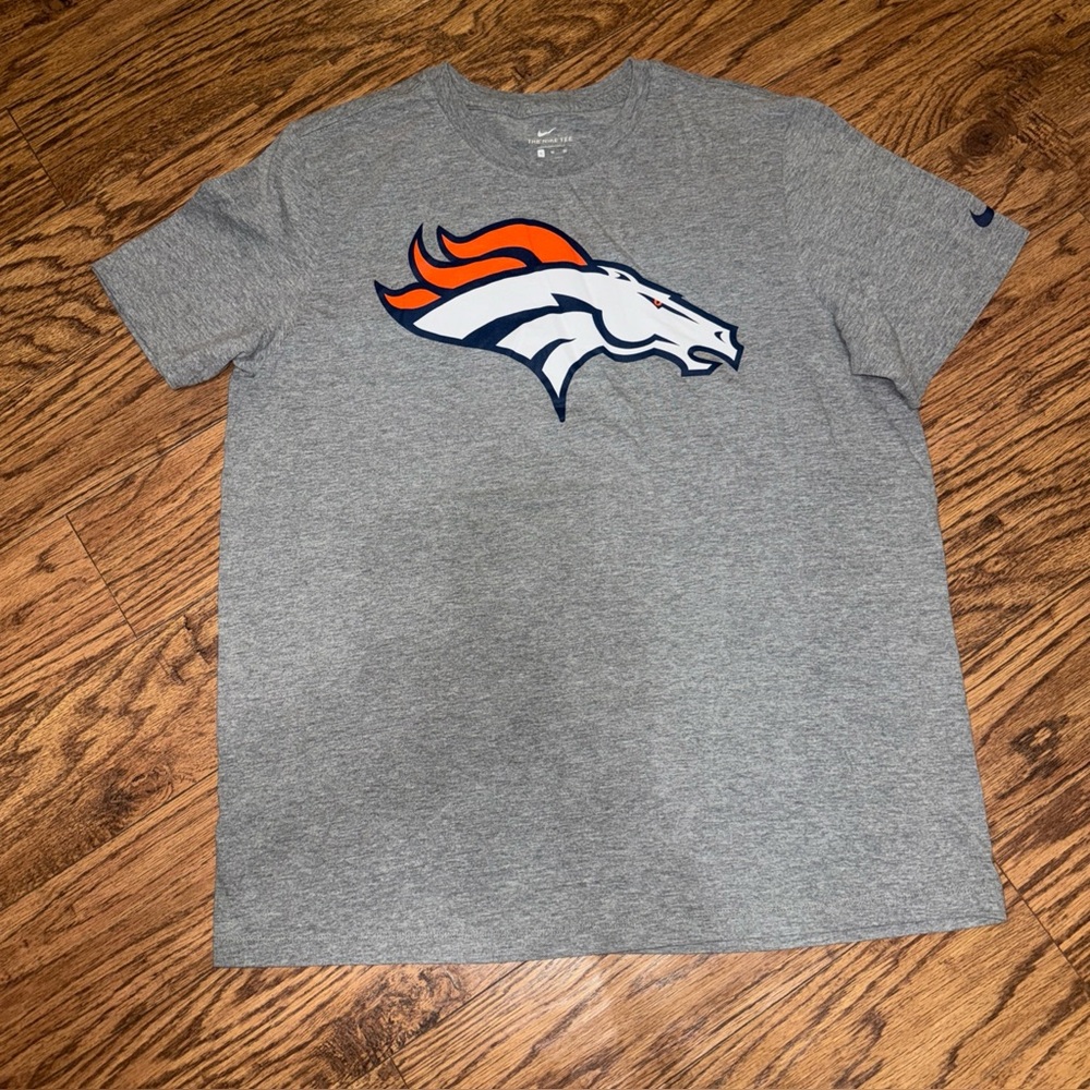 Denver Broncos Men’s Extra Large Nike XL Dri Fit Short Sleeve T Shirt NWOT - Picture 2 of 6
